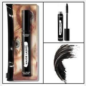 VICTORIA'S SECRET FULL VOLUME MASACRA BEYOND BLACK